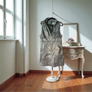 MarlaWynne Silver Metallic Sleeveless Zip Front Dress-Size Small NWT